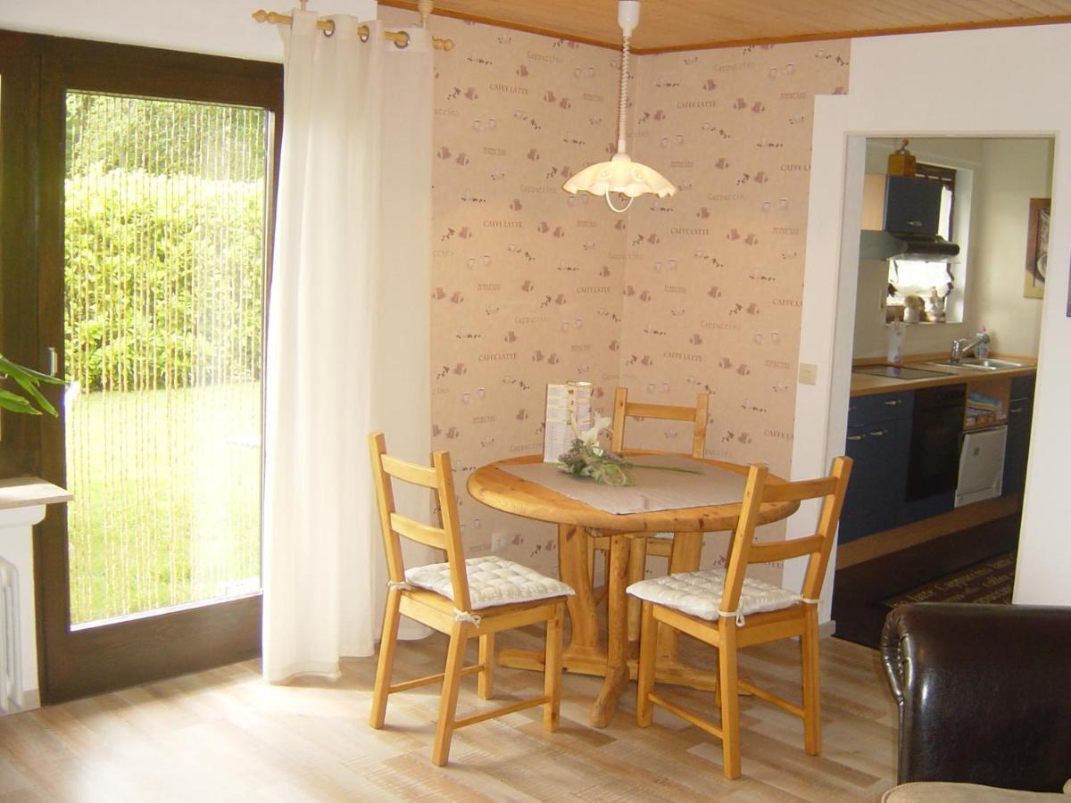 Haus Am Wald Apartment Hillscheid Exterior photo